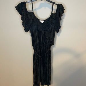 Black Slight V Neck Dress with Spaghetti Straps and Off the Shoulder Sleeves